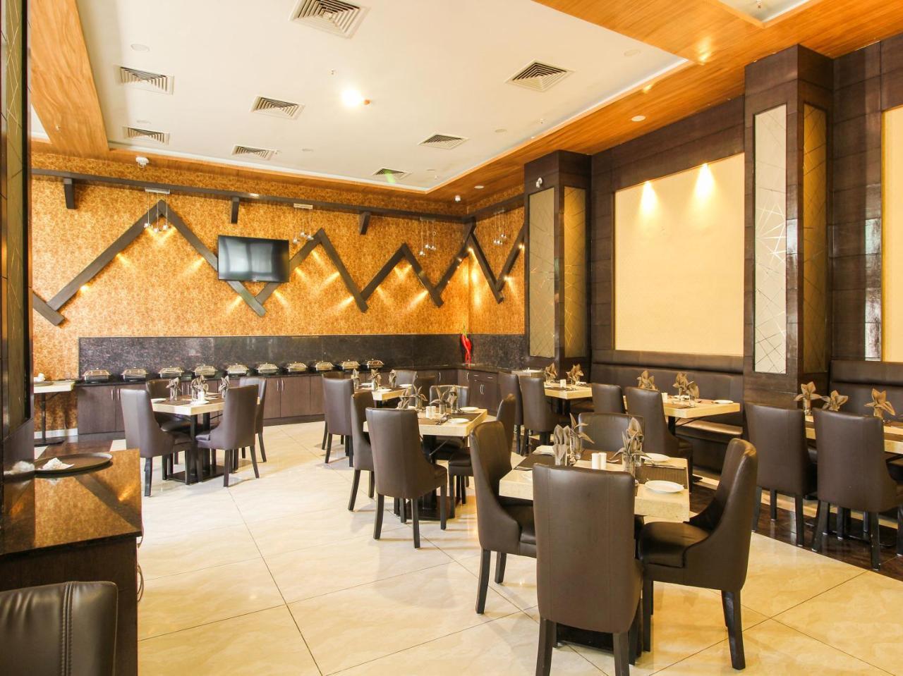 Rio Meridian Hotel Mysore Luaran gambar