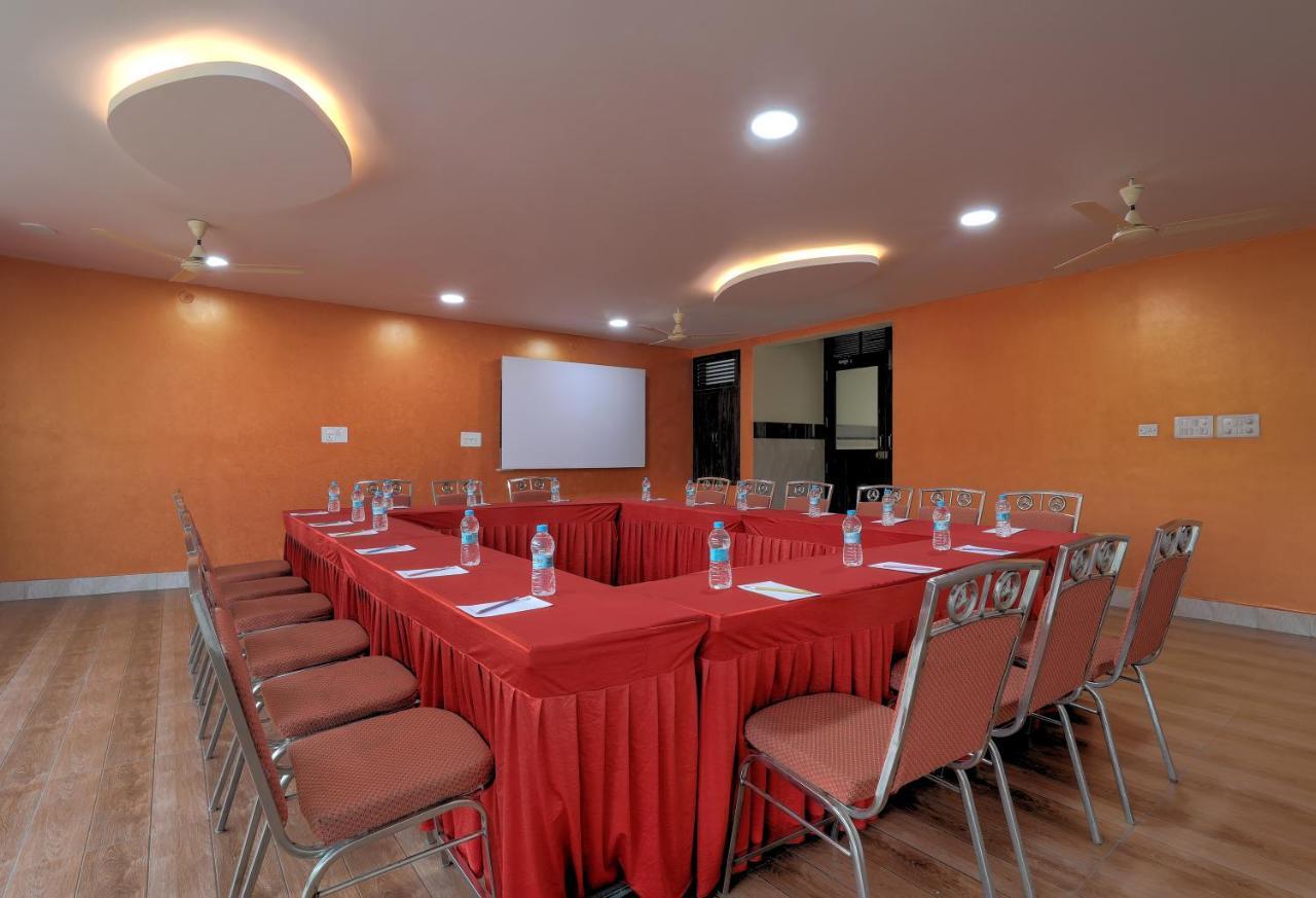 Rio Meridian Hotel Mysore Luaran gambar